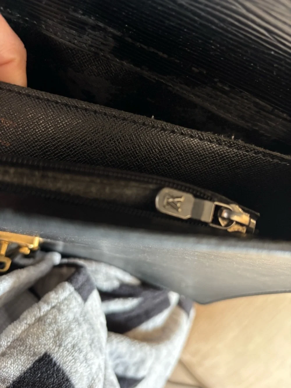Authentic Louis Vuitton epi leather taiga briefcase